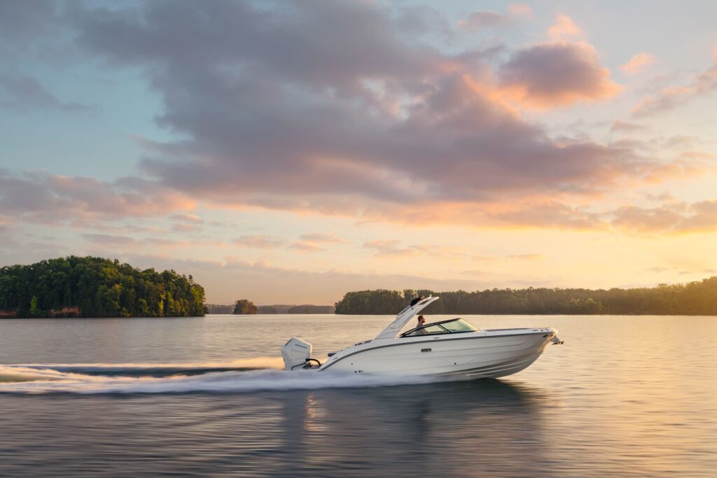 Sea Ray SDX Surf wakesurf