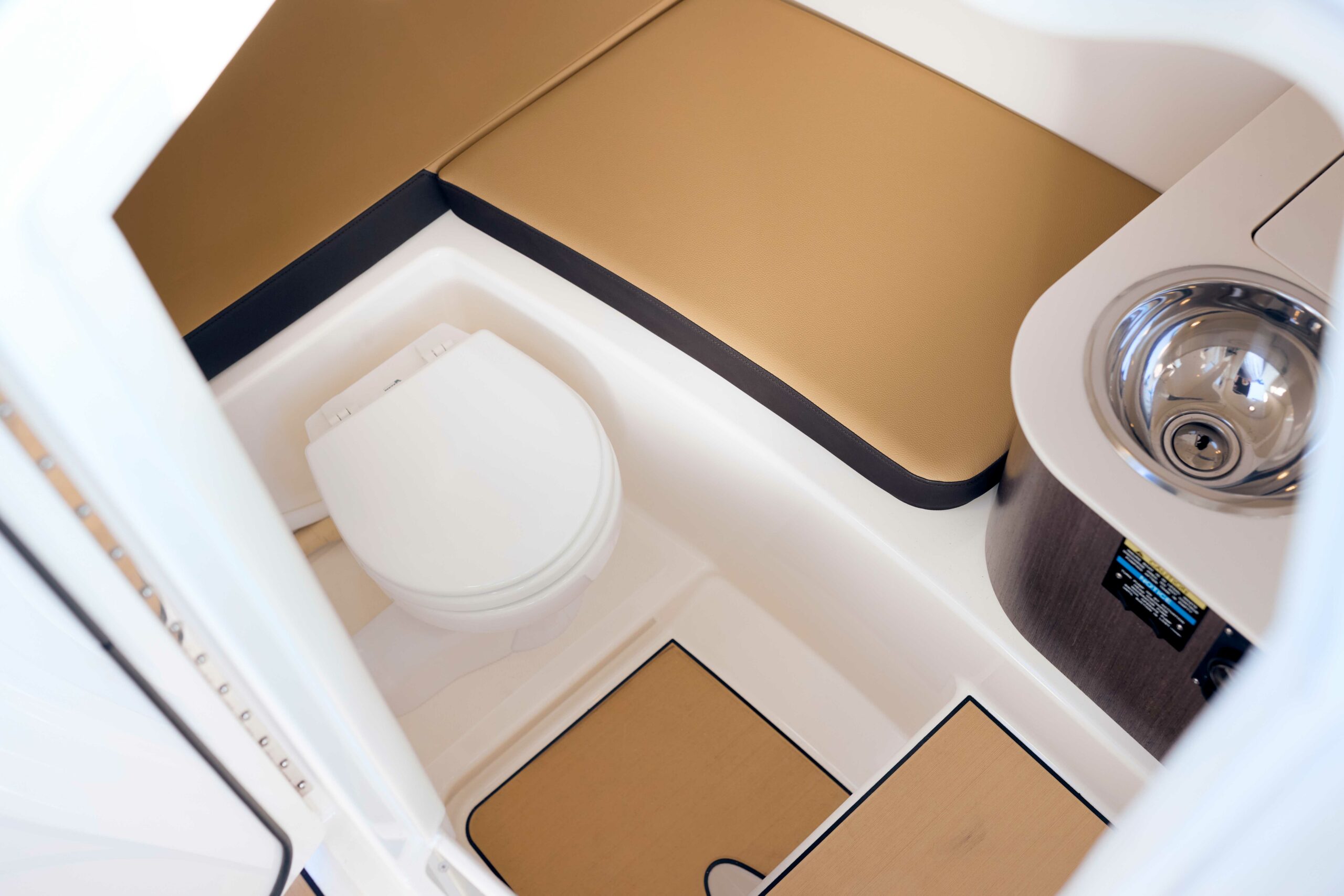 2026-SDX-270-Surf-SDS270-head-08815