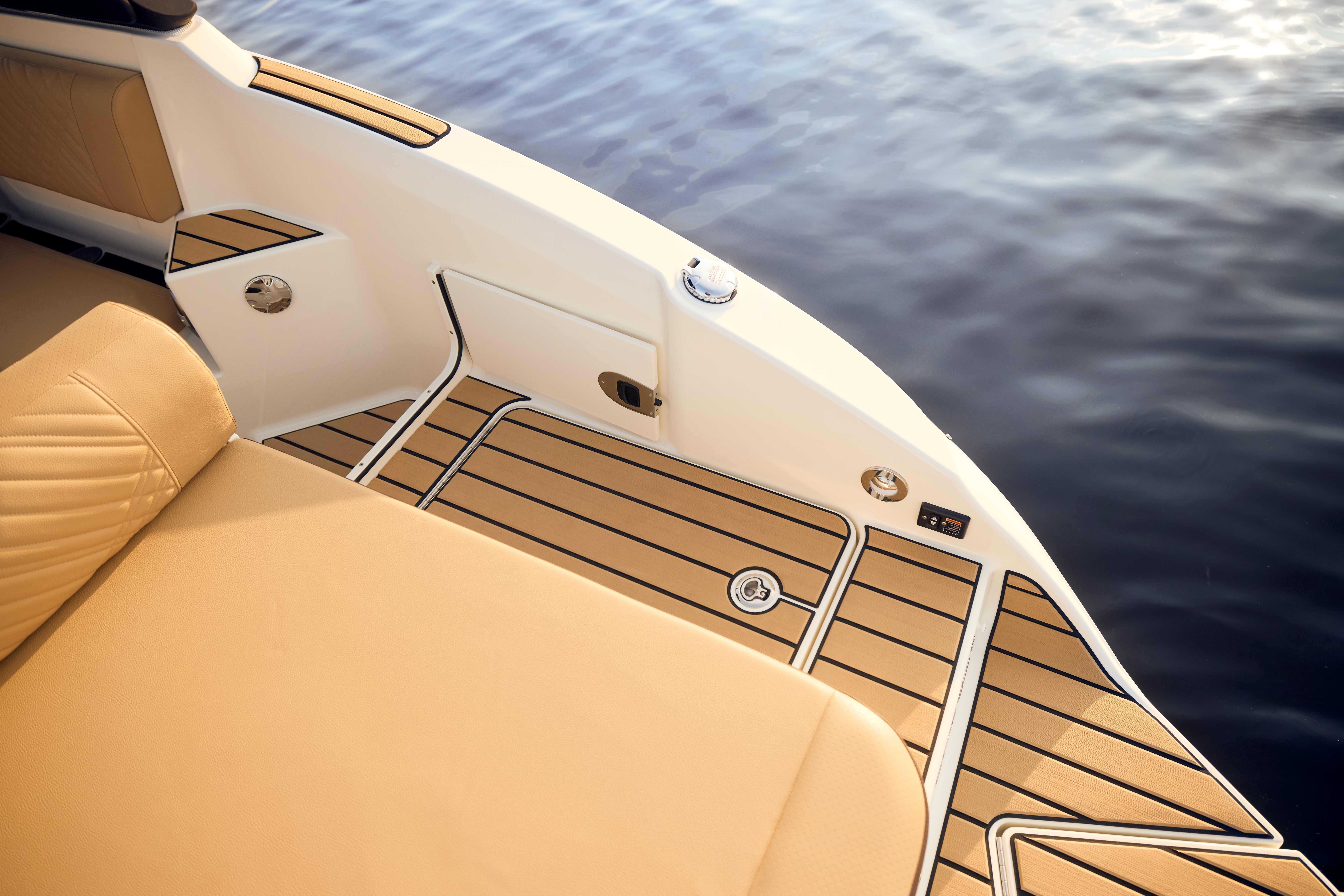 2026-SDX-270-Surf-SDS270-transom-door-storage-09941